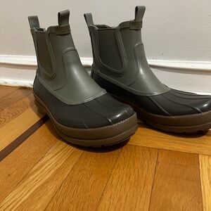 Sperry Men's Olive Green & Dark Brown Waterproof Chelsea Duck Boots